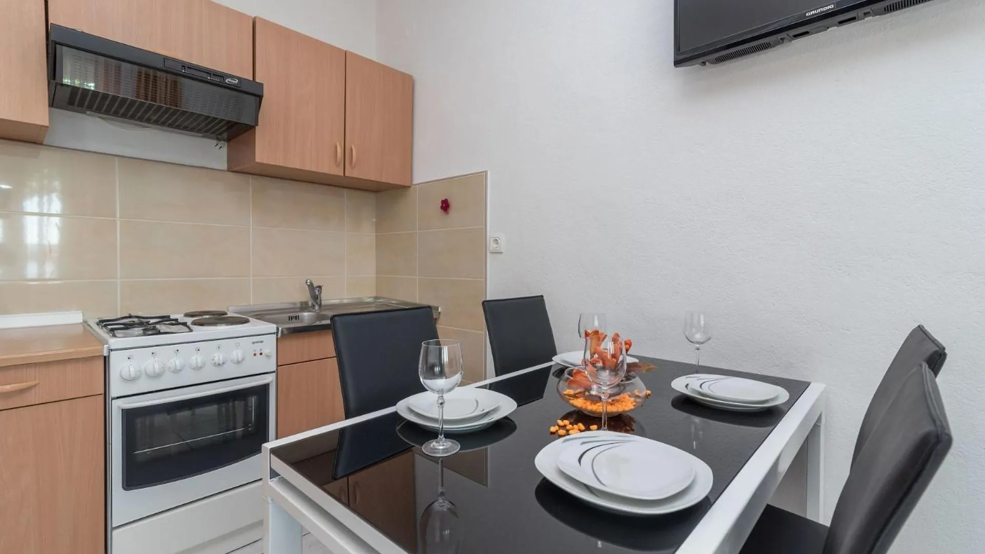 Apartments Vin Trogir 0*,