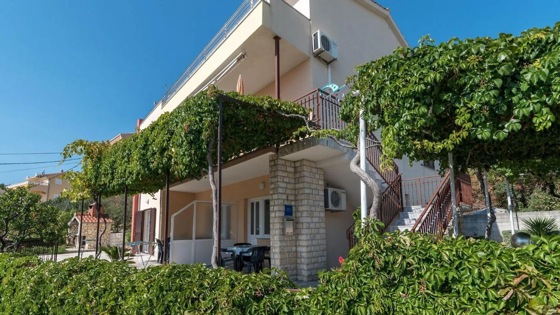 Apartments Vin Trogir