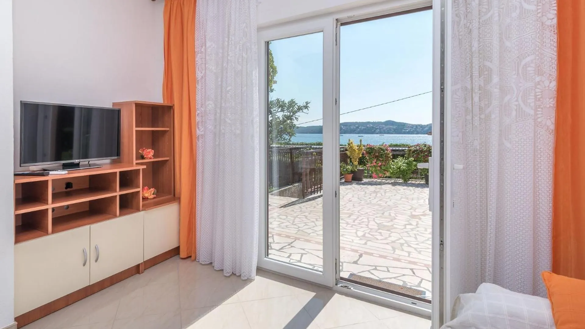 Apartments Vin Trogir 0*,